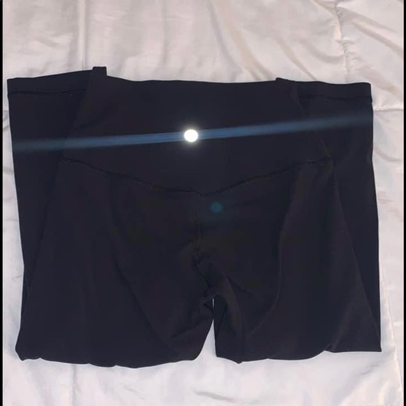 Black Lululemon Align Crop Size 4 - Picture 2 of 2